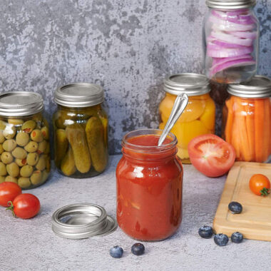 Food-grade airtight pickle jars for kitchen storage