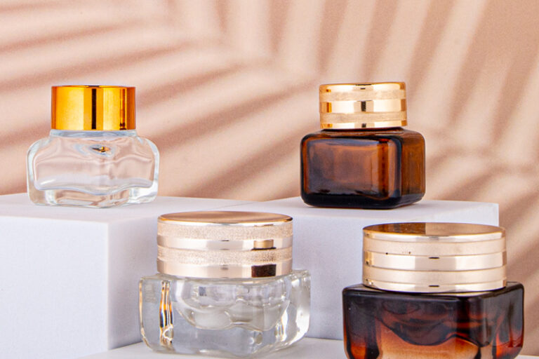 Custom luxury glass cosmetic jars for eye cream packaging (6) Luxury portable eye cream custom glass cosmetic jars