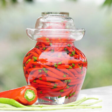 Thickened airtight kitchen glass pickle jars wholesale