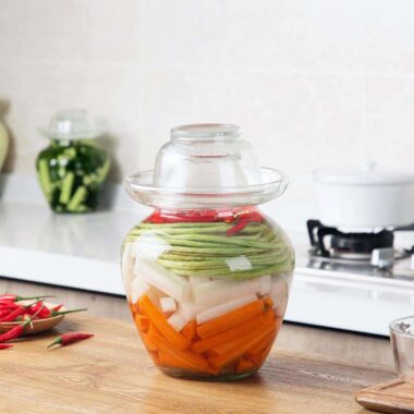 Thickened airtight kitchen glass pickle jars wholesale