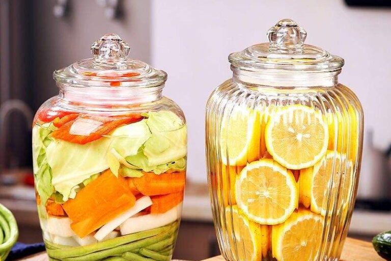 Wide-mouth kitchen glass pickle jars from factory