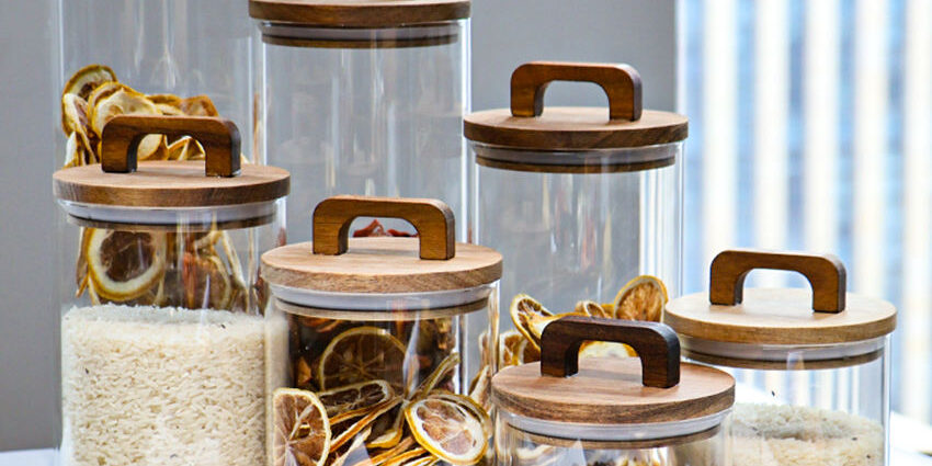 Airtight wooden lid glass food storage jars for kitchen factory