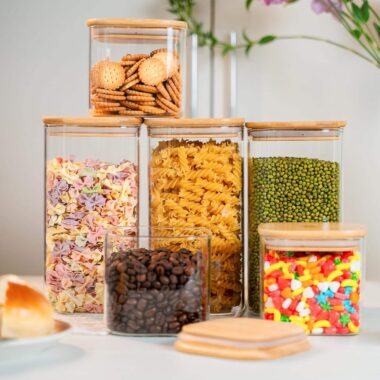 Custom square and round glass food storage jars for kitchen