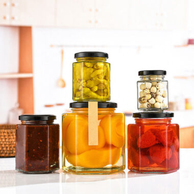 High-quality pickle jars with durable metal lids