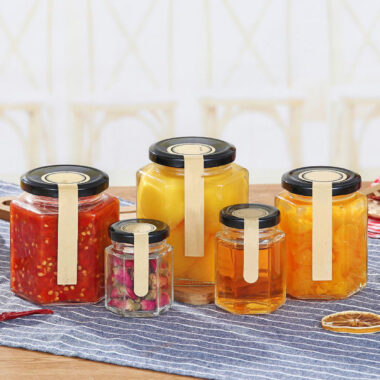 High-quality pickle jars with durable metal lids