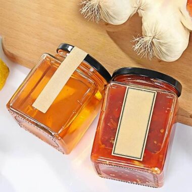 High-quality pickle jars with durable metal lids