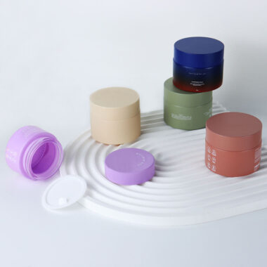 Luxury colored round glass cosmetic jars supplier