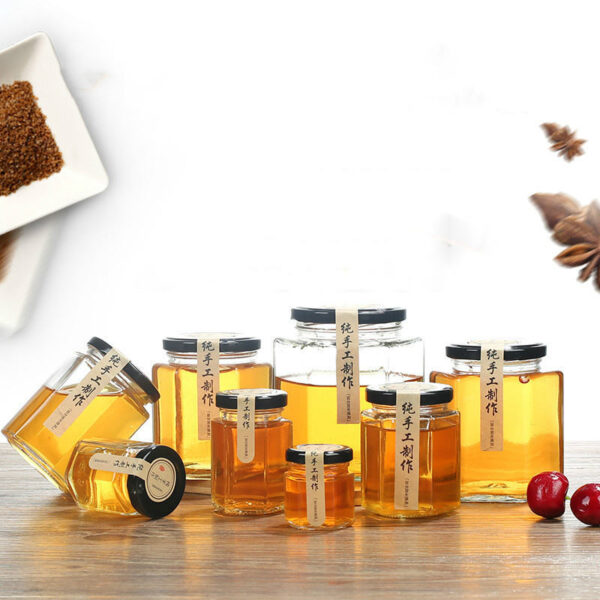 High-quality transparent jam jars with airtight lids