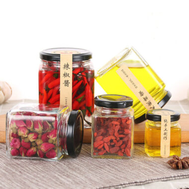 Transparent square jam jars with airtight lids