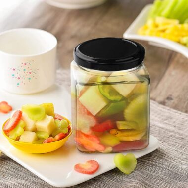 Transparent square jam jars with airtight lids