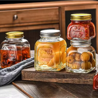 Multi-purpose wide-mouth glass jam jars for storage
