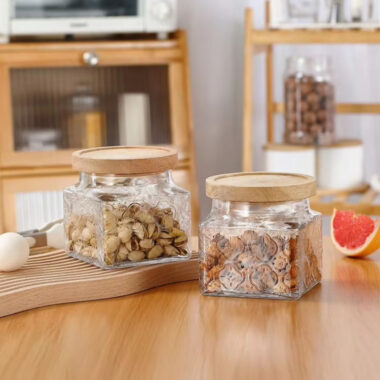 Embossed airtight glass food storage jars with lid for kitchen
