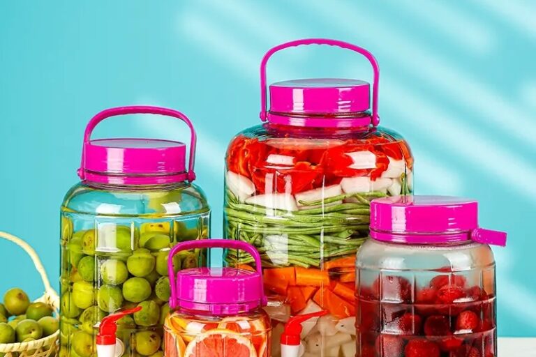 Durable Thickened Glass Pickle Jar for Household Storage (3) Thickened glass pickle jar with airtight seal for home kitchen