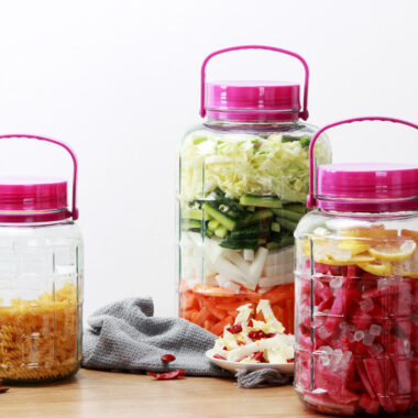 Thickened glass pickle jar with airtight seal for home kitchen