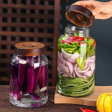 Large-capacity pickle jar with natural bamboo lid for kitchen use