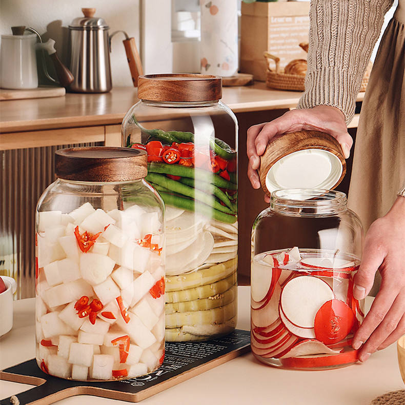 Large-capacity pickle jar with natural bamboo lid for kitchen use