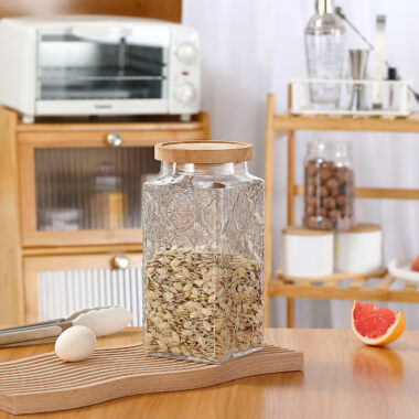 Square embossed glass food storage jars with lid for kitchen