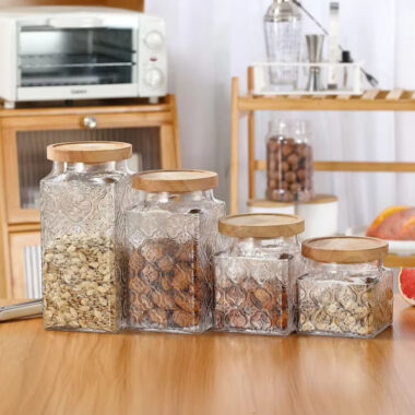 Square embossed glass food storage jars with lid for kitchen