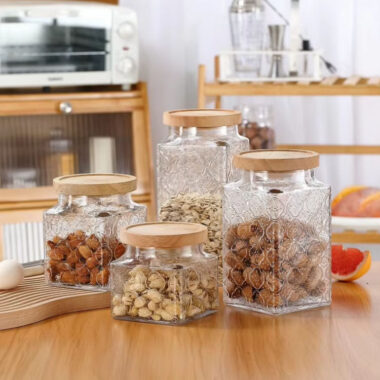 Square embossed glass food storage jars with lid for kitchen