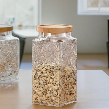 Square embossed glass food storage jars with lid for kitchen