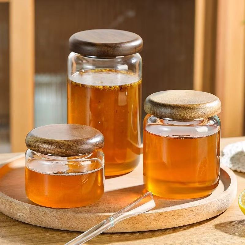 Food-grade airtight jam jar with lid for safe storage