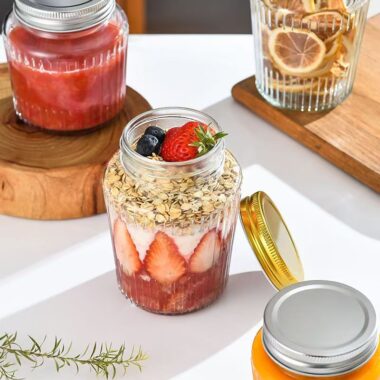 Heat-resistant food-grade glass jam jars for hot filling