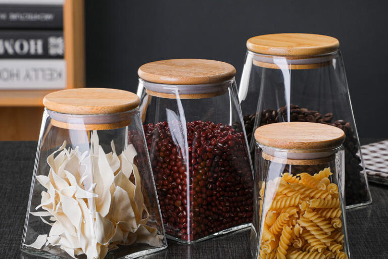 Airtight glass food storage jars with bamboo lids for kitchen
