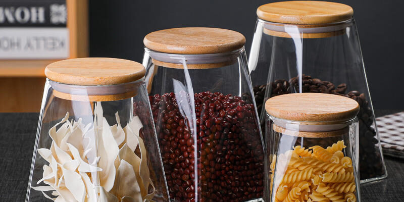 Airtight glass food storage jars with bamboo lids for kitchen