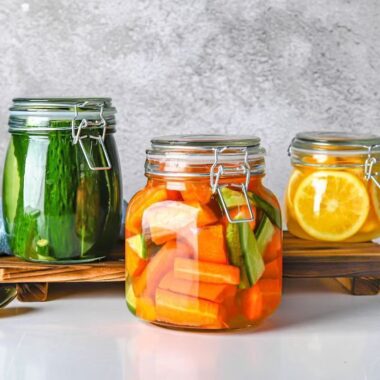 Durable multi-size glass pickle jars for food preservation