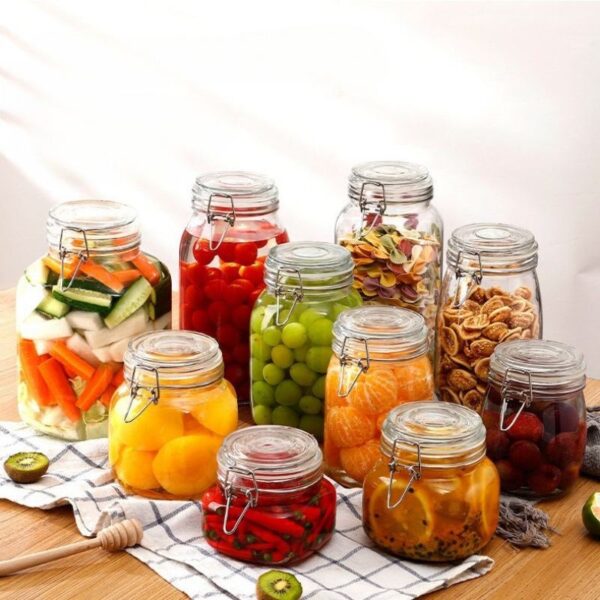Durable multi-size glass pickle jars for food preservation
