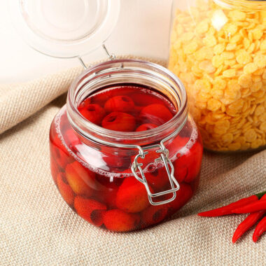 Durable multi-size glass pickle jars for food preservation