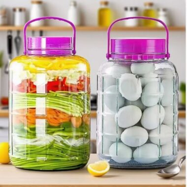 Clear round pickle jars with airtight lid for food storage
